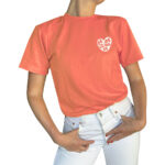 Avec L’Aperol, La Déglingue te fait passer en mode dolce vita version bringue ! Un t-shirt couleur corail pétillant, comme ton cocktail préféré.